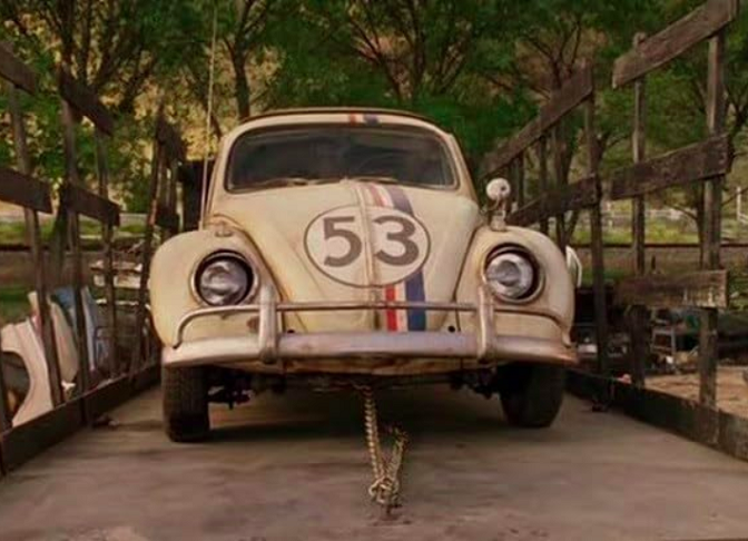 Em 2005, foi lançada uma nova versão chamada ?Herbie, Meu Fusca Turbinado?, que contou com os atores Lindsay Lohan e Michael Keaton no elenco. - reprodução