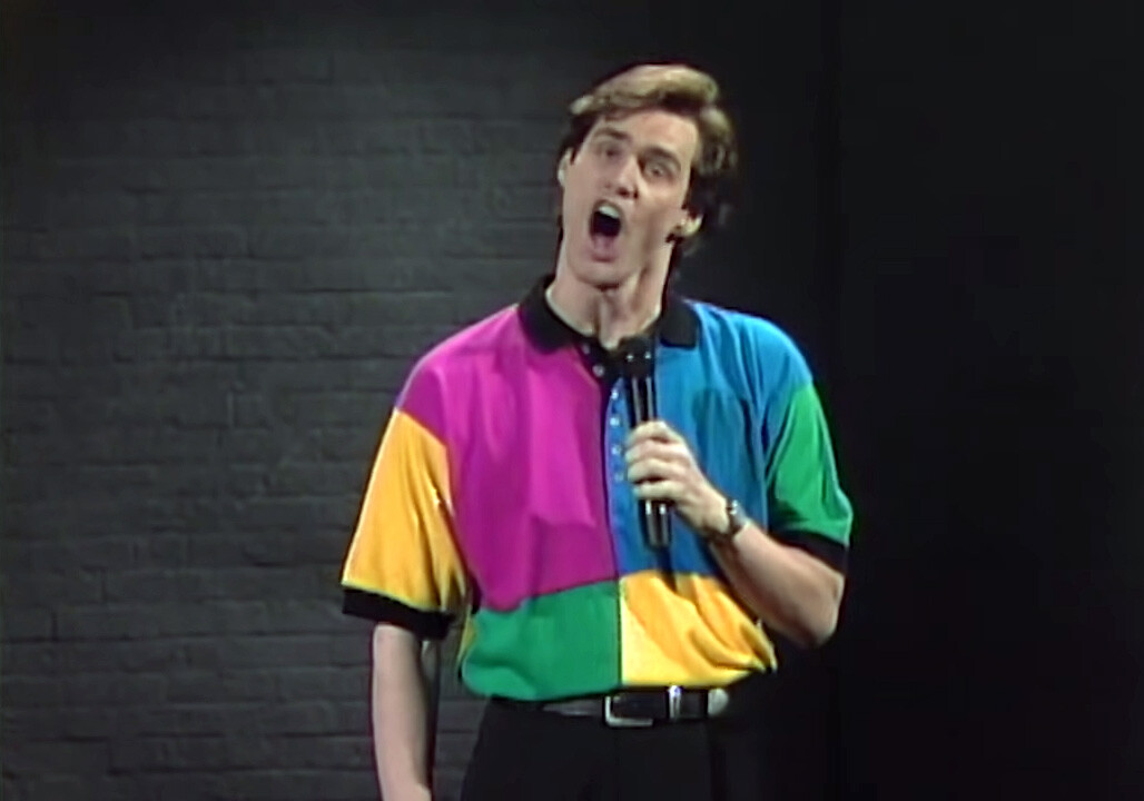 Carrey começou sua carreira na década de 1980 em shows de stand-up comedy e levou sua energia dos palcos para as telas, onde se destacou pelo humor físico e pelas expressivas caretas que se tornaram sua marca registrada.