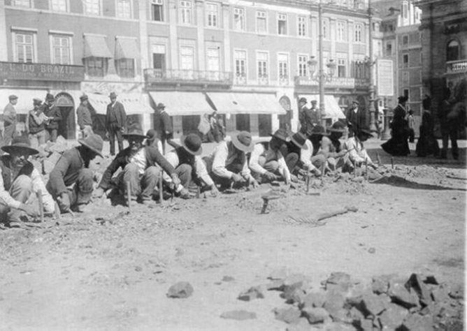 História das pedras portuguesas 