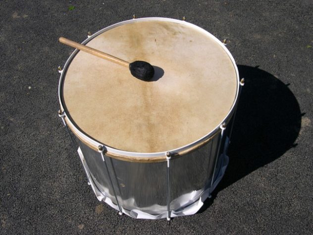 Surdo - bateria escola de samba