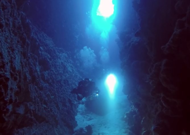 Pesquisadores descobrem cânion gigante no fundo do mar mediterrâneo