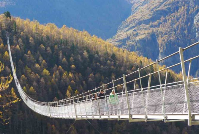 Marcos da engenharia: veja pontes suspensas incríveis pelo mundo!
