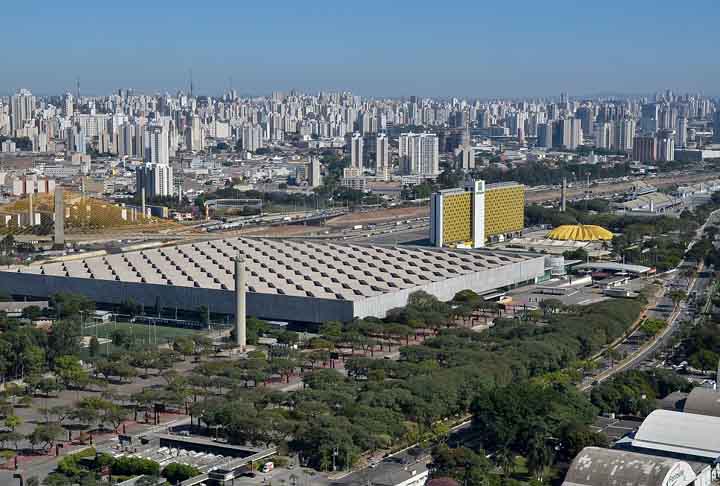 O conceito da obra, estimada em US$ 9 milhões, já previa múltiplos usos. Concertos musicais, exposições e festivais de cinema ao ar livre. Além de torneios de várias modalidades de esportes e outros eventos culturais e esportivos. - Divulgação