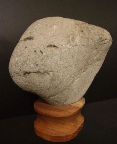 Museu japonês inusitado tem pedras com rostos