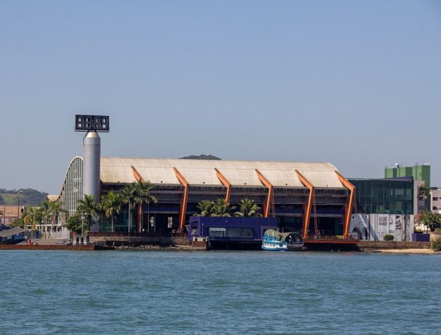 Travessia Santos-Guarujá - Balsas