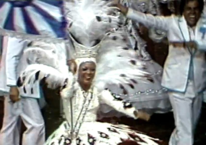 Vilma Nascimento, ex-porta-bandeira e ícone da Portela