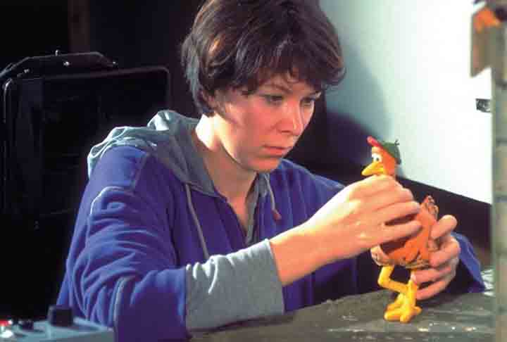 Em 2006, a parceria dos estúdios que fizeram o filme, Aardman Animations e DreamWorks, se encerrou. Isso fez com que os criadores ficassem em um dilema para descobrir como criar uma continuação sem a ajuda de um estúdio tão potente como a DreamWorks.