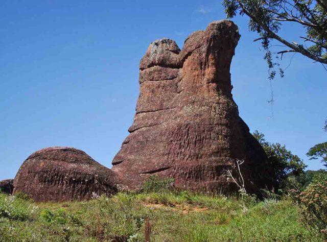 Pedra da Bota no Parque Estadual de Vila Velha, em Ponta Grossa - PR