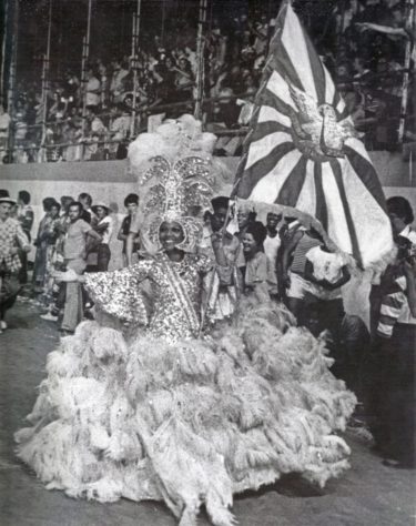 Vilma Nascimento, ex-porta-bandeira e ícone da Portela
