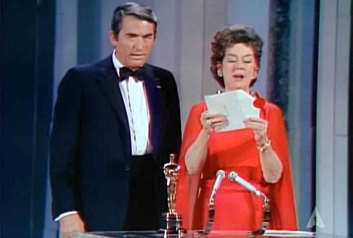 Alto, elegante, discreto e sumamente decente, Peck, que aprendeu a gostar de cinema com a avó, parecia ter herdado a aura dos heróis clássicos hollywoodianos que tanto admirava na infância. Ele morreu  Los Angeles no dia 12 de junho de 2003, aos 87 anos. Segundo sua mulher Veronique, que estava ao seu lado, "ela estava segurando sua mão, ele fechou os olhos, dormiu e se foi".