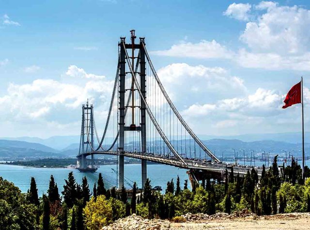 Ponte Osman Gazi, Turquia
