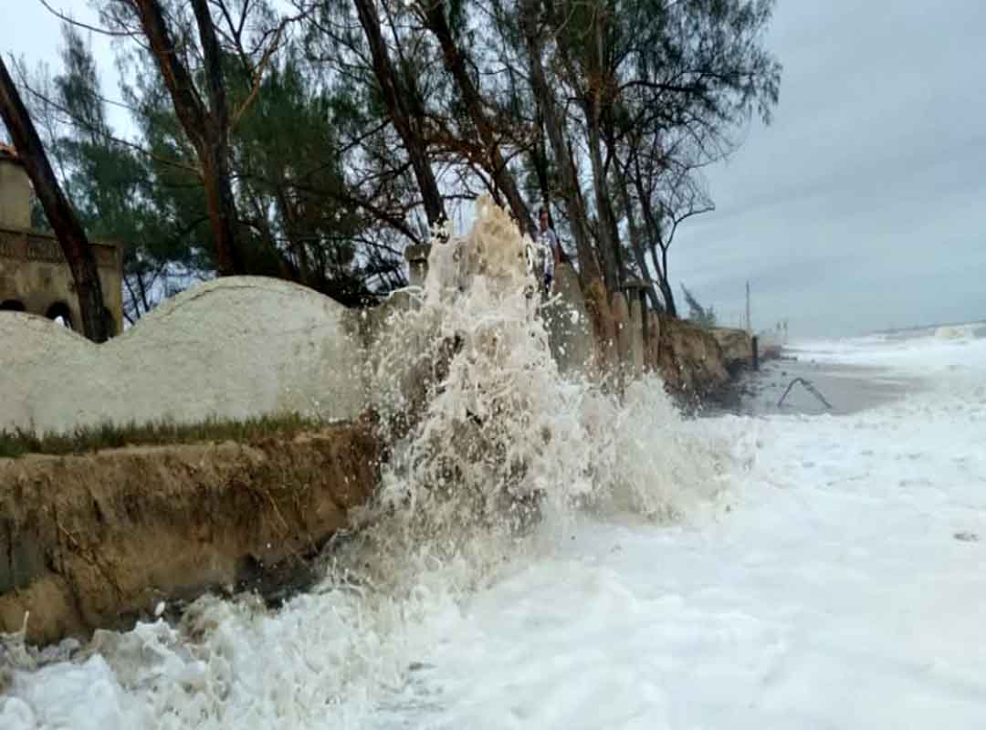 São João da Barra, Açu - Erosão em áreas costeiras do Brasil -