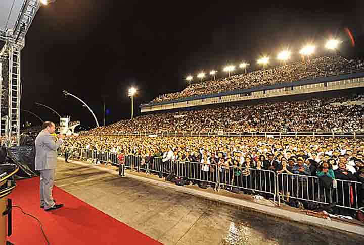 Além de abrigar o desfile das escolas de samba paulistanas, o sambódromo já foi palco de outros acontecimentos, como: Programas televisivos (Popstars e Ídolos); São Paulo Indy 300 (uma etapa da Fórmula Indy) e a Oi Megarrampa (competição de skate). - Divulgação