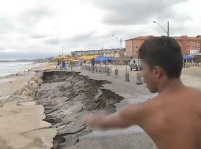 Erosão em áreas costeiras do Brasil 