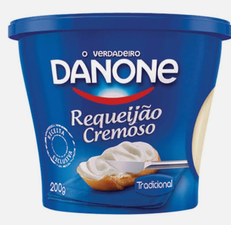  Danone – Levemente ácido no final, com textura lisa. Foi visto como leve demais, com pouco corpo e sabor apagado.
