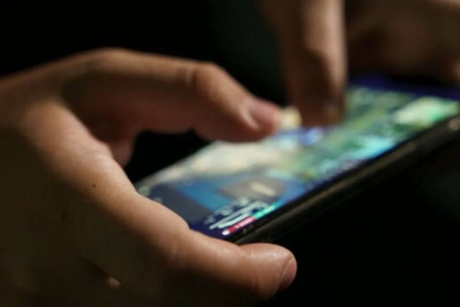 Nos guias, assim como no evento virtual, o ministério orientou as escolas a reforçarem a importância da medida com vistas a proteger os alunos dos efeitos nocivos do uso de celular no período escolar.  

