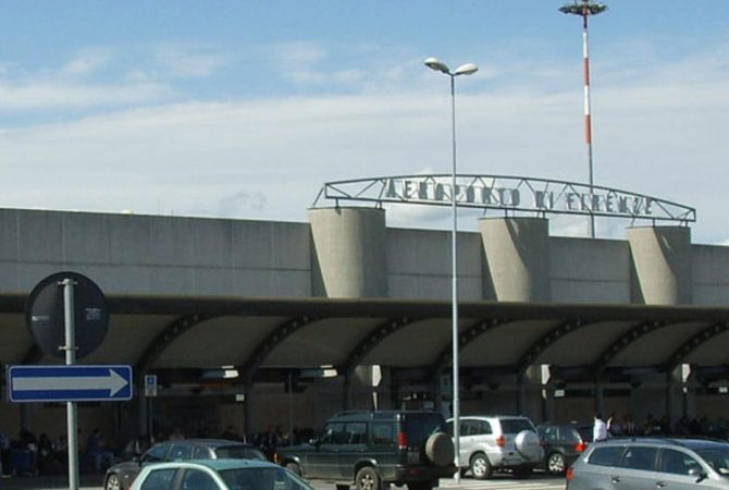 Reforma do aeroporto de Florença destina espaço para cultivo de uva e produção de vinho