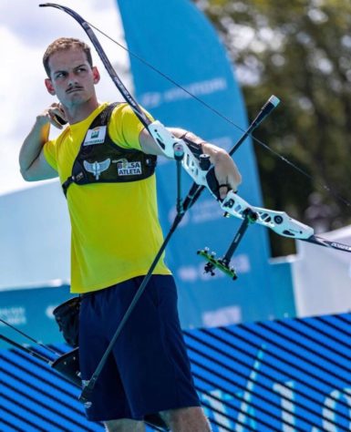 Marcus Vinícius D’Almeida - Atleta do RJ recebe prêmio de melhor arqueiro do mundo em 2023