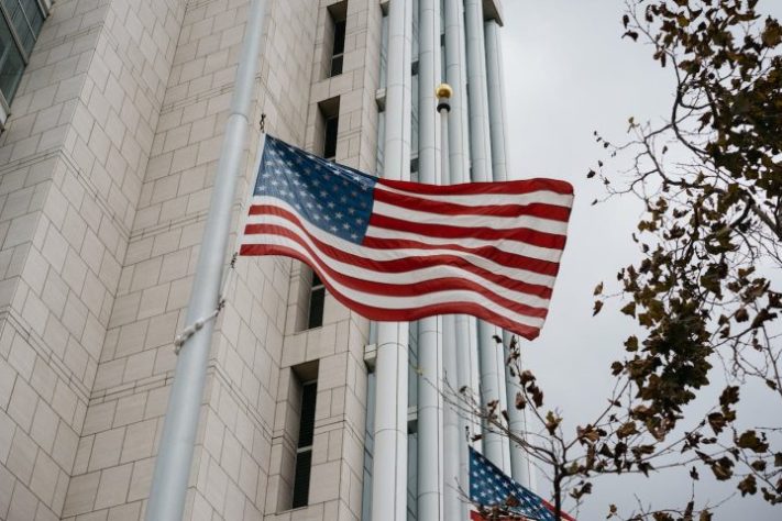 Bandeira dos Estados Unidos - Markus Winkler/Pexels