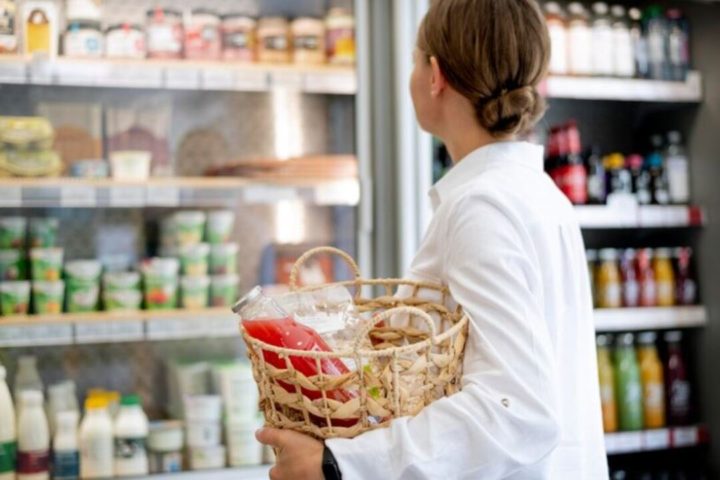 "Eu já não tenho mais idade para isso. Como sou casada, acho que vou até mudar o horário que faço compras por aqui ou começar a comprar on-line mesmo", ressaltou ela.