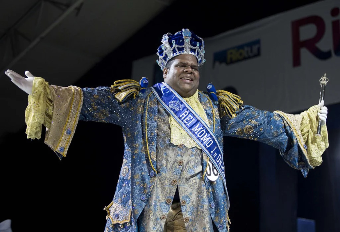 <p>Em 2004, um decreto do então governador César Maia acabou com a exigência de peso mínimo entre os requisitos para inscrição no concurso de Rei Momo. O argumento foi a política de combate à obesidade.</p>
