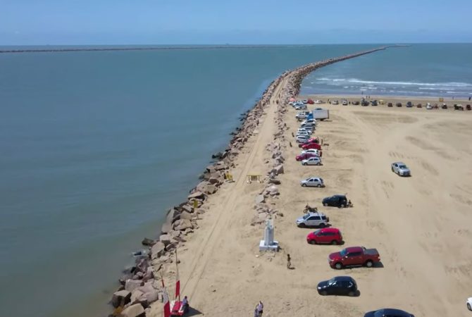 Maior praia do mundo fica no Brasil; conheça a gigante