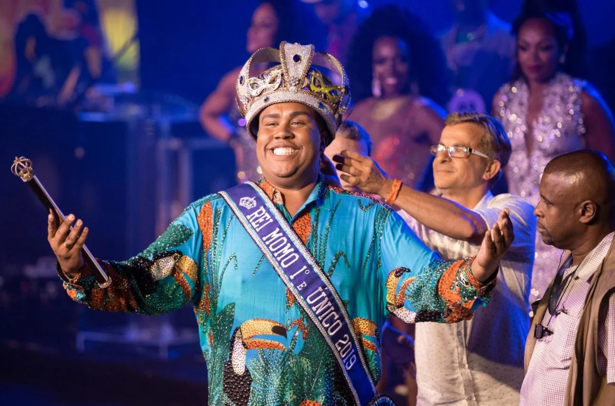 <p>Em 1972, um decreto municipal determinou que o Rei Momo passasse a ser definido por concurso público. </p>
