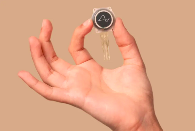 Os benefícios e os perigos do chip no cérebro humano