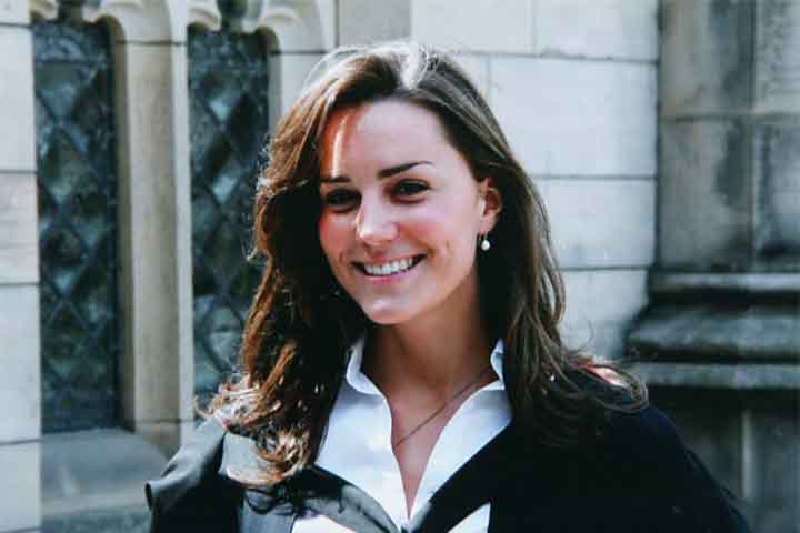 Kate Middleton, que se tornou princesa de Gales em 2022, após a morte da Rainha Elizabeth II, é um dos membros mais populares da família real britânica.-Arquivo de família