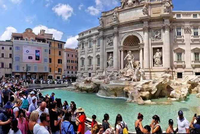 Fontana di Trevi: saiba o destino das moedas atiradas no cartão-postal de Roma