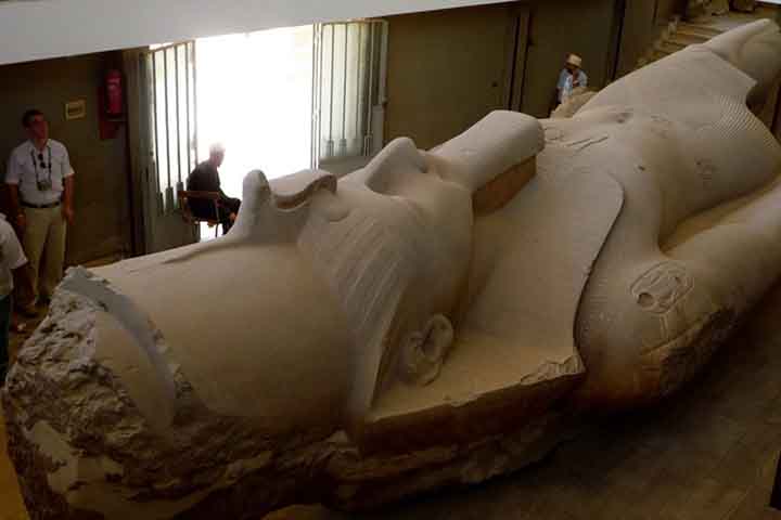 Os pesquisadores contam que a descoberta foi uma surpresa, já que estavam à procura de vestígios de um complexo religioso do último período daquele Império.