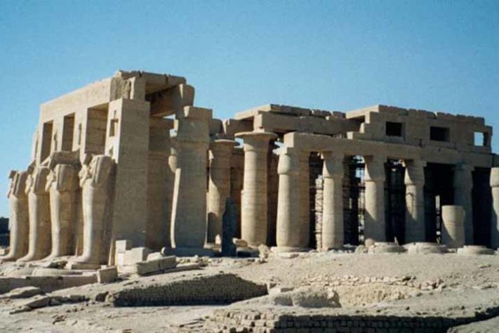 Ramsés II