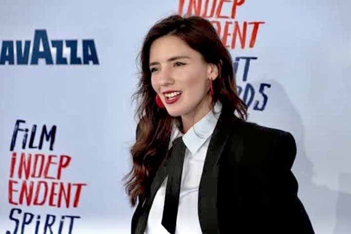 Por seu filme, ela também ganhou o prêmio de Melhor Diretor no Festival de Cinema de Jerusalém de 2023 . A obra Também foi selecionada para o Oscar de Melhor Longa-Metragem Internacional no 96º Oscar.- Reprodução X @TOTEM_Movie
