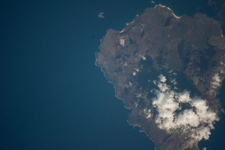 Outro possível local para o naufrágio do "Prince" é a Ilha de Ascensão, uma pequena ilha britânica no oceano Atlântico Sul.