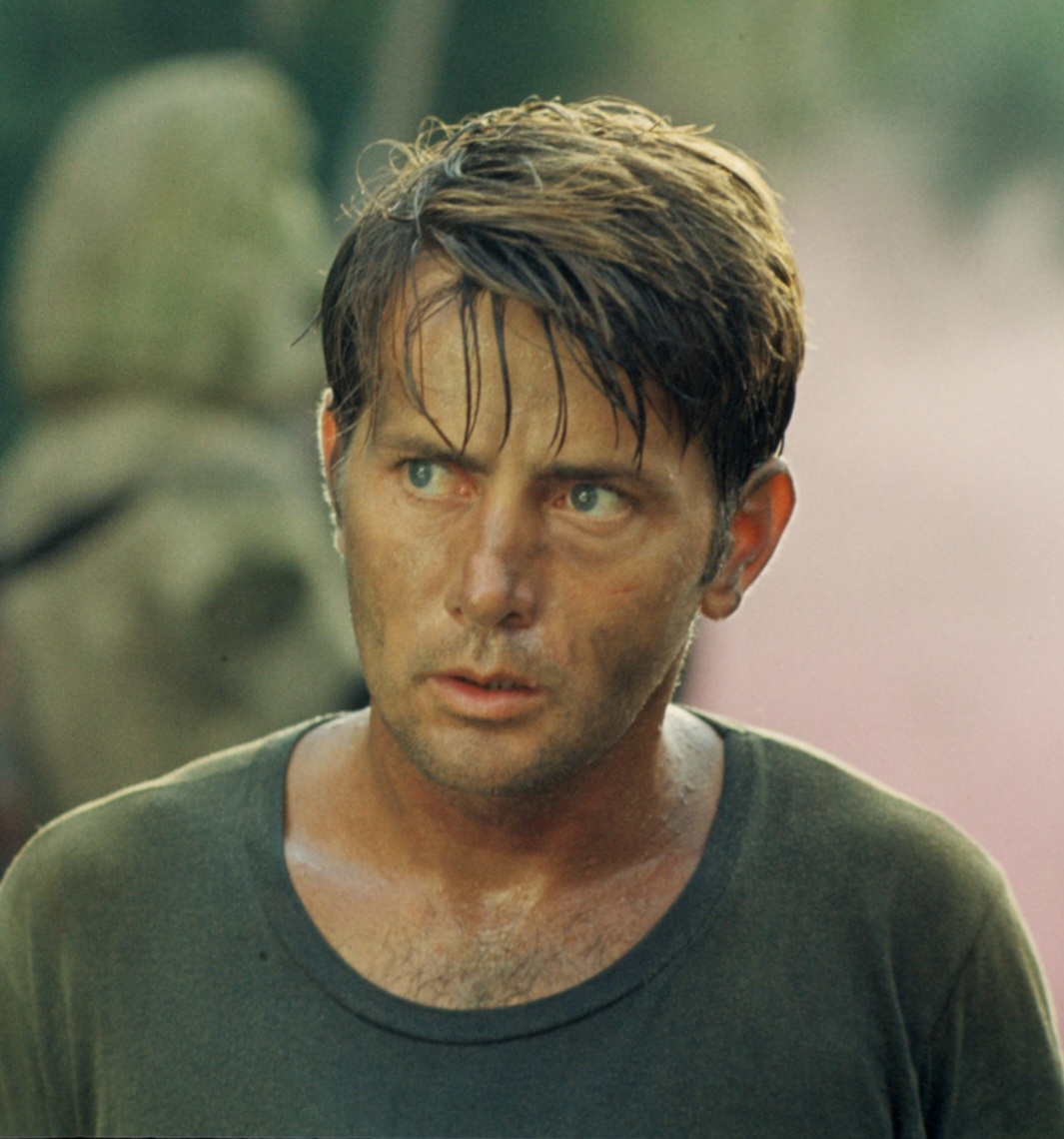 O papel de Keitel foi então dado a Martin Sheen, após Coppola precisar tê-lo convencido. E Sheen chegou a sofrer um ataque cardíaco durante as filmagens, mas acabou ficando eternamente marcado pela interpretação.