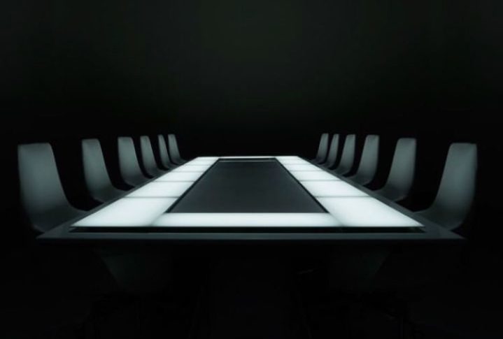 A sala de jantar do Sublimotion é uma sala de projeção personalizada com capacidade para apenas 12 pessoas.-reprodução instagram