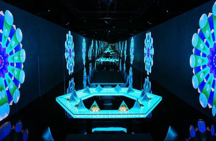 O conceito do Sublimotion foi criado em 2012, no estúdio de Paco Roncero, em colaboração com a empresa Vega Factory, especialistas em eventos. -reprodução instagram