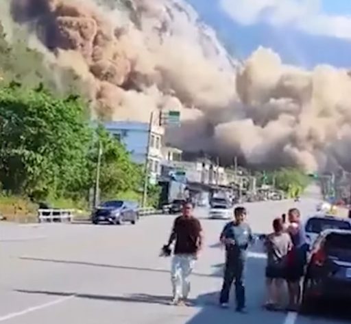 Terremoto de 7,7 de magnitude atinge Taiwan