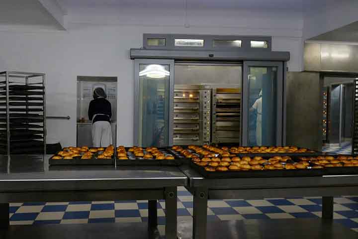 Desde 2009, o concurso "O Melhor Pastel de Nata" elege a melhor versão do tradicional doce entre as versões produzidas pelas confeitarias, pastelarias, cafés e restaurantes da Área Metropolitana de Lisboa. Em 2023, a Confeitaria Glória, localizada em Amadora, foi a campeã.