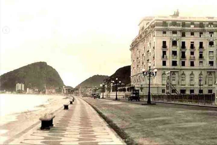 Copacabana Palace e orla - Copacabana - Reprodução de Instagram @copacabanarj