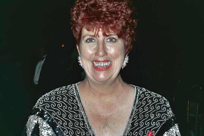 Marcia Wallace (Mrs. Edna Krabappel) Simpsons- Atores que morreram durante as séries