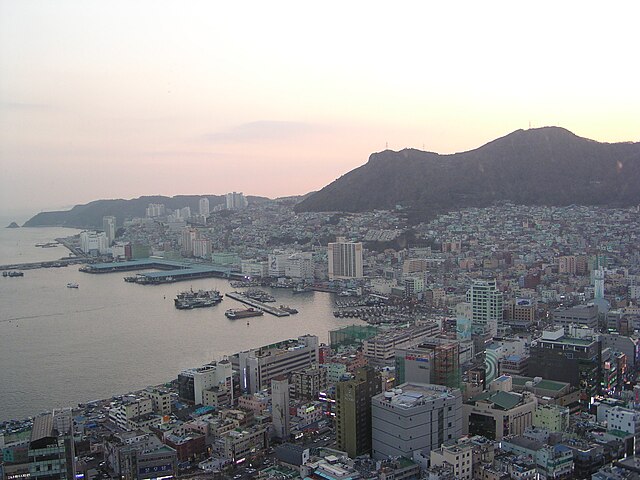 A experiência está sendo feita na em particular cidade de Busan, no sul no país, para uma população de mais de 10 mil pessoas.-Marufish wikimedia commons