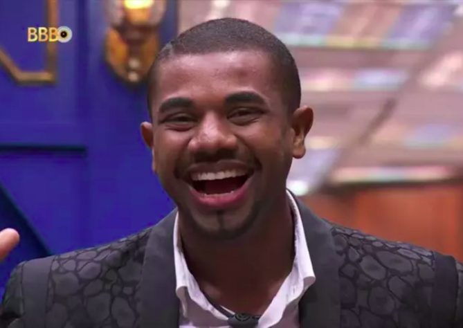 Davi é campeão do BBB 24 