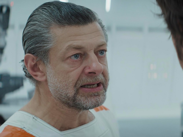 Em 2022, Serkis se destacou por viver o mordomo Alfred em 