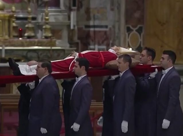 Funeral do Papa Bento XVI