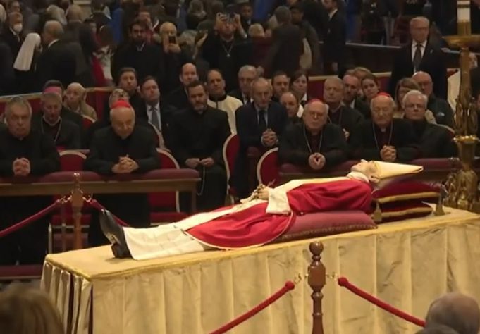 Funeral do Papa Bento XVI