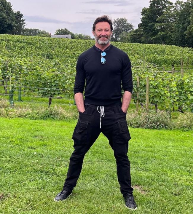 Jackman já atuou em diversas peças, inclusive musicais, como 