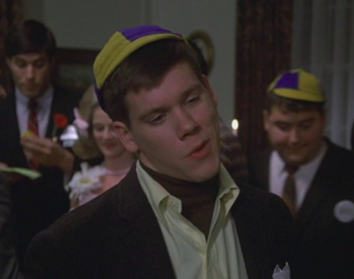 A carreira artística de Bacon já começou nas telonas. Ele estreou no filme de comédia "Clube dos Cafajestes" (1978).