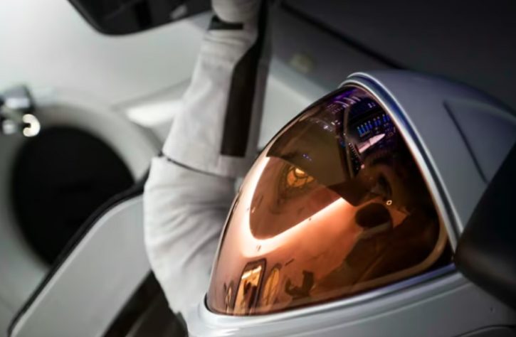 SpaceX divulga novos trajes espaciais
