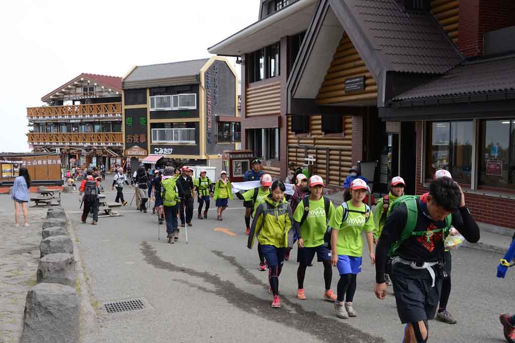 <p>O local do Patrimônio Mundial Cultural reconhecido pela UNESCO compreende 25 áreas separadas, incluindo os Cinco Lagos de Fuji , o Santuário Sengen-jinja, Oshino Hakkai e o Pinheiral Miho-no-Matsubara</p>
